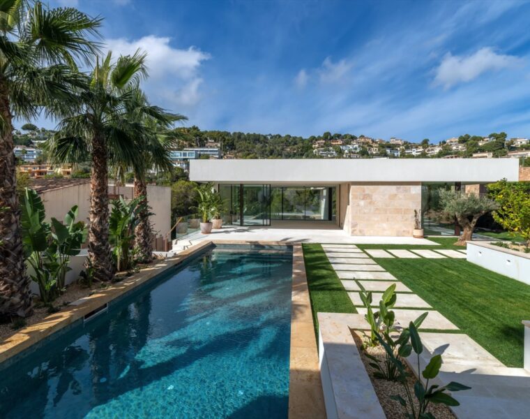 Villa for sale in clos to Portals