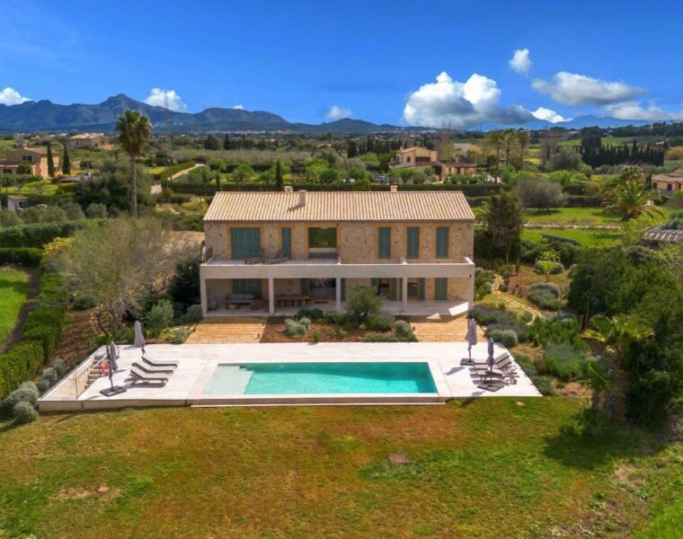 Finca for sale in