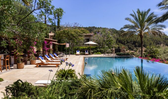 Finca for sale in Esporles ABC-101804