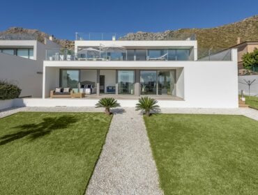Villa for sale in Puerto Pollensa ABC-100891