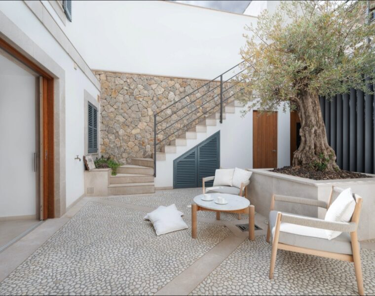 Townhouse for sale in Andratx
