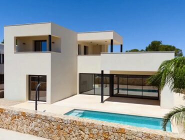 Villa for sale in Santanyí