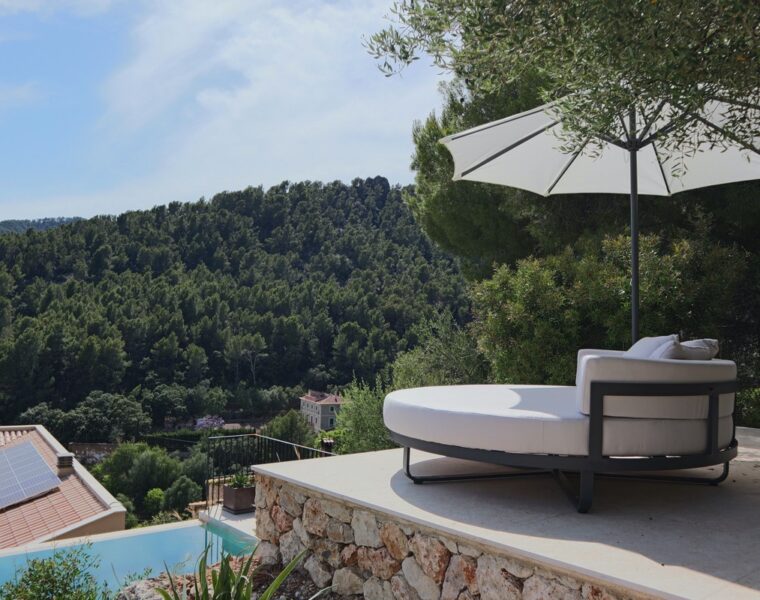 Villa for sale in Alaró