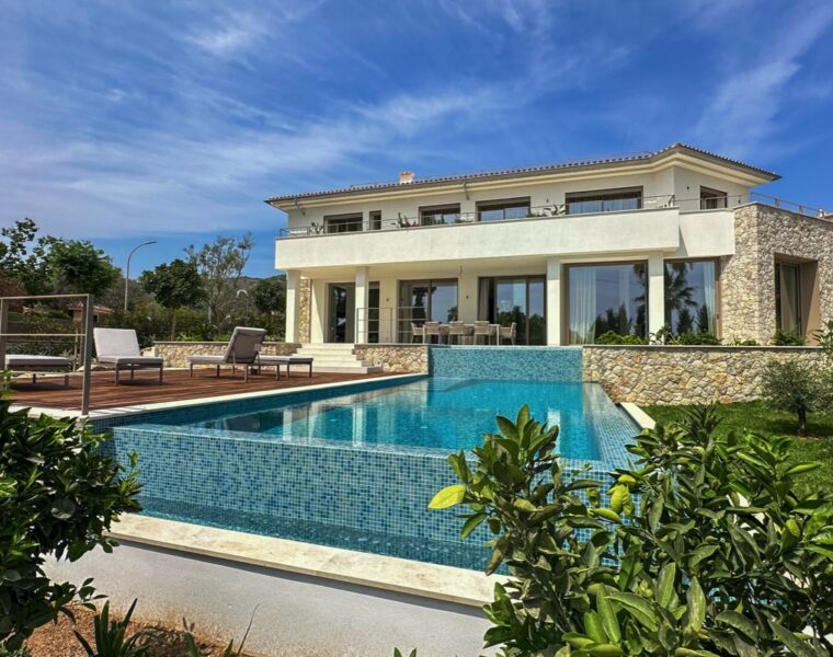 Villa for sale in Bendinat