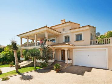 Villa for sale in Santa Ponsa