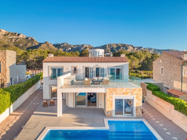 Villa contemporánea con vistas panorámicas al mar en venta en betlem, artà