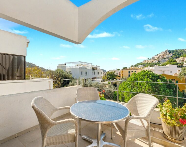 Penthouse apartment for sale in Port d Andratx