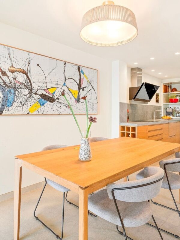 Ático reformado con terraza y vistas a la montaña en venta en palma